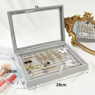 Boîte à bijoux en velours avec couvercle – image 3